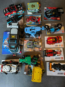 13 наборов Lego с инструкциями (1 фото из 2)