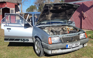 OPEL ASCONA 1.6S (5 foto / 9)