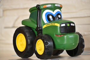 Игрушечный трактор : 23 x14 cm