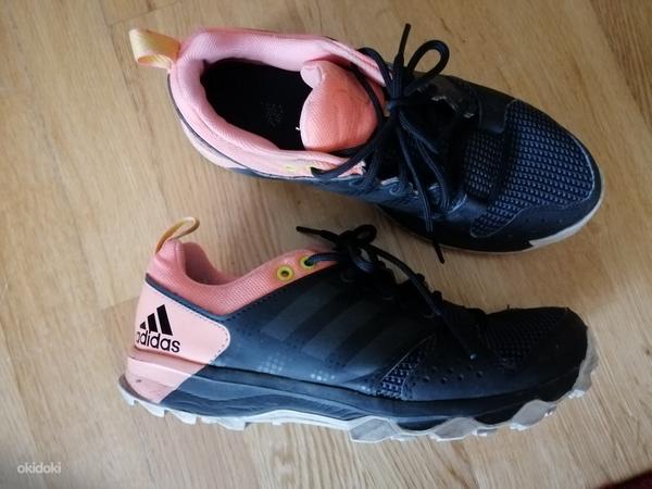 Кроссовки Adidas, размер 36-37 (фото #1)