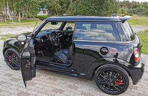 MINI John Cooper Works (JCW) (2 foto / 7)