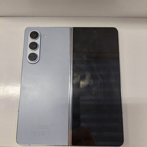 Samsung galaxy fold 5 (1 foto / 2)