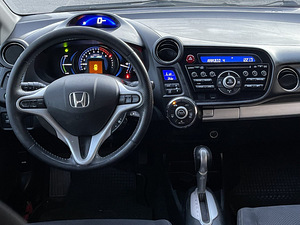 Autorent Väga ökonoomsed autod!Prius/Honda HYBRID, DIISEL (8 foto / 9)