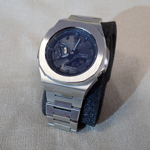 CASIO G-SHOCK Bluetooth GA-B2100-1A1ER Nautilus Style (1 foto / 4)