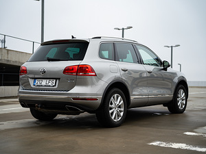 Volkswagen Touareg (5 foto / 14)