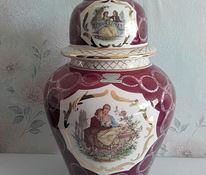 Большая фарфоровая ваза Бельгия.