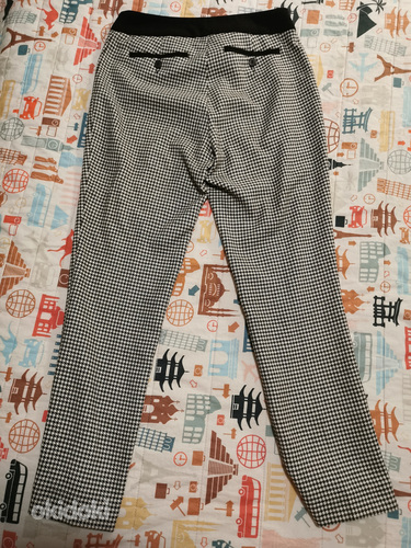 Женские брюки Monton. Размер С. (фото #2)