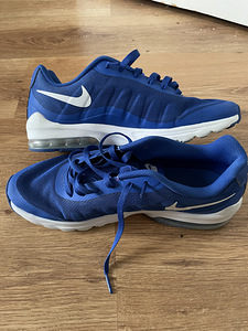 Спортивная обувь Nike 44,5