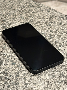iPhone 13 256GB (1 фото из 3)