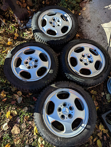 Mercedes valuveljed naastrehvidega 205/55 R16 (1 foto / 2)