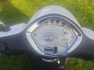 Мотороллер PIAGGIO LIBERTY (4 фото из 6)