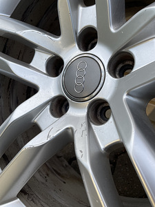 Audi S-Line 18 + ContiVikingContact 245/40R18 (9 foto / 10)