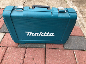 Makita (2 foto / 3)