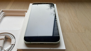 Apple iPhone 12 128GB зелёный (3 фото из 8)
