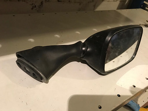Suzuki Hayabusa parem peegel (3 foto / 3)