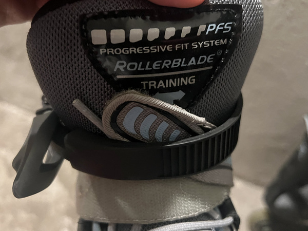 Роликовые коньки / ролики Rollerblade