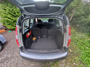 Skoda Roomster 1,2 77kW 2012a (3 foto / 6)