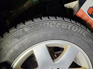 205/65/R16C Bridgestone + veljed (4 foto / 5)