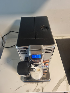 Кофемашина Philips LatteGo EP5333 (4 фото из 5)