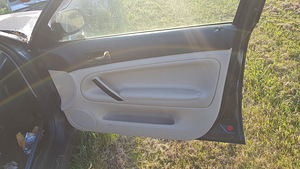 Vw Passat b5 poolnahk sisu (3 foto / 3)