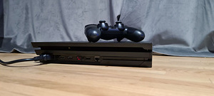 MEGA! Playstation 4 / PS4 PRO 4K 1TB mängukonsool + mängud (5 foto / 6)