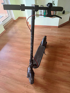 Electric scooter Xiaomi 4 (1 foto / 3)