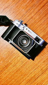 Fujifilm X100V, Silver (1 foto / 4)