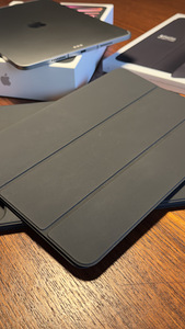 Apple iPad Pro 11 (2022) 256GB Wifi+5G, kõik lisad (5 foto / 5)