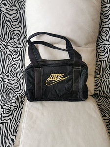 Сумка Nike (1 фото из 4)