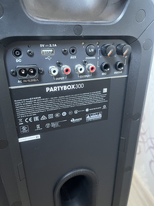 JBL PartyBox 300 (1 фото из 2)
