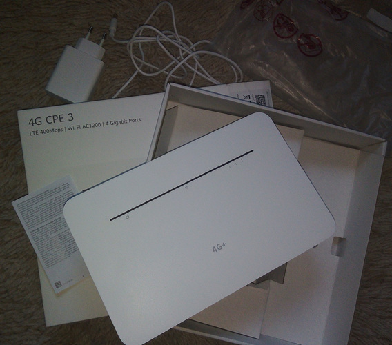 4G+,LTE,SIM,DUAL WI-FI,4 LAN 1 GB IGA....B535-333