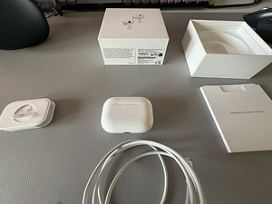AirPods Pro 2 (Lightning) (2 фото из 6)