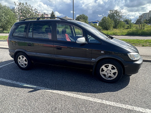 Opel Zafira 1.8 85kw (2 foto / 11)
