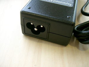 HP laadija, smart-adapter 90w (19V 4,74A) pistik 7,4mm / uus (2 foto / 3)