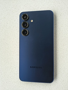 Samsung S25 256GB (2 foto / 8)