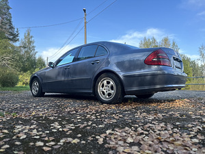 MERCEDES-BENZ E 270 CDI 2002 manual (4 foto / 12)