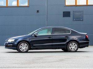 Volkswagen Passat Highline 2.0 110KW (3 foto / 12)