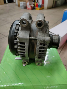 Generaator Lancia Voyager /Chrysler Grand Voyager 04727866AB (5 foto / 5)