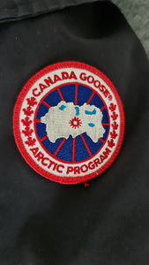 Canada Goose Original Унисекс Парка, Куртка (Размер M) (3 фото из 4)