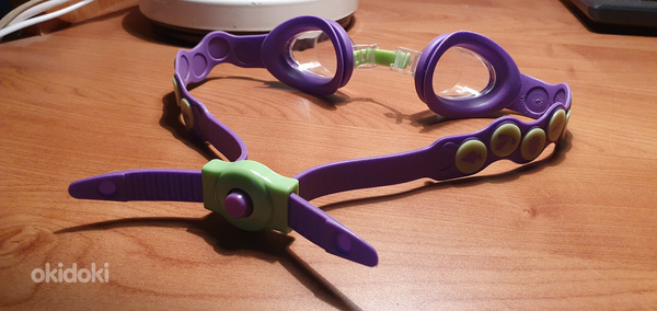 Фиолетовые очки для плавания Speedo (фото #2)