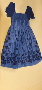 Красивое платье с пышной юбкой, размер 36-38.