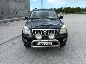 Toyota Land Cruiser 120 (4 foto / 6)