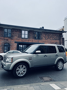 Land Rover Discovery 4 2011 3.0 180kw SDV6 HSE (5 foto / 11)