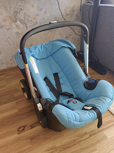 Doona 2 в 1 автокресло / коляска (4 фото из 5)