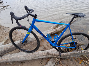 MNT / gravel Fuji Cross 1.3 cyclo (6 foto / 6)