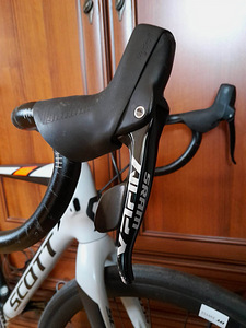 Sram APEX 1 Hydraulic Disc Brake MNT Garavel (1 foto / 3)