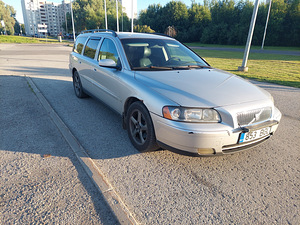 Продам Volvo V70 D5, 2006, 2.4TDI, (9 фото из 11)