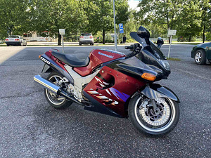 Kawasaki ZZR 1100 (6 foto / 7)