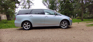 Mitsubishi grandis (5 foto / 5)