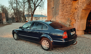 M: VW PASSAT 1.9TDI 96kw (2 foto / 8)